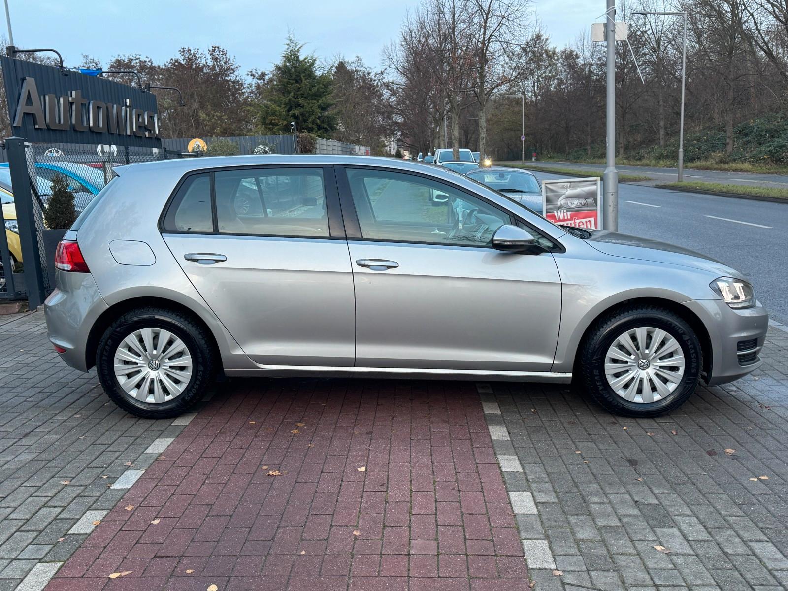 Volkswagen Golf VII 1.6 TDI Lim EU5*Klima*LED*TÜV NEU*