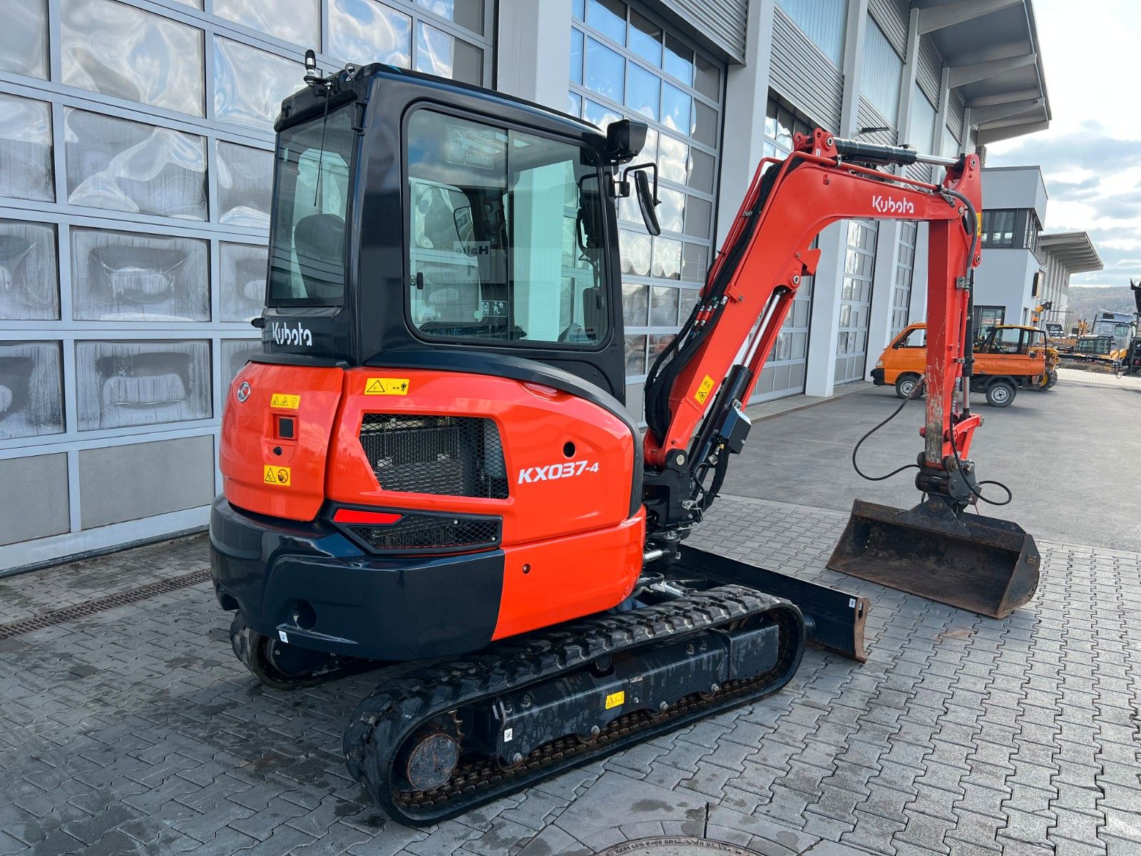 Fahrzeugabbildung Kubota KX 037-4 / nur 531h! / 2024 / hydr. Grabenräumer