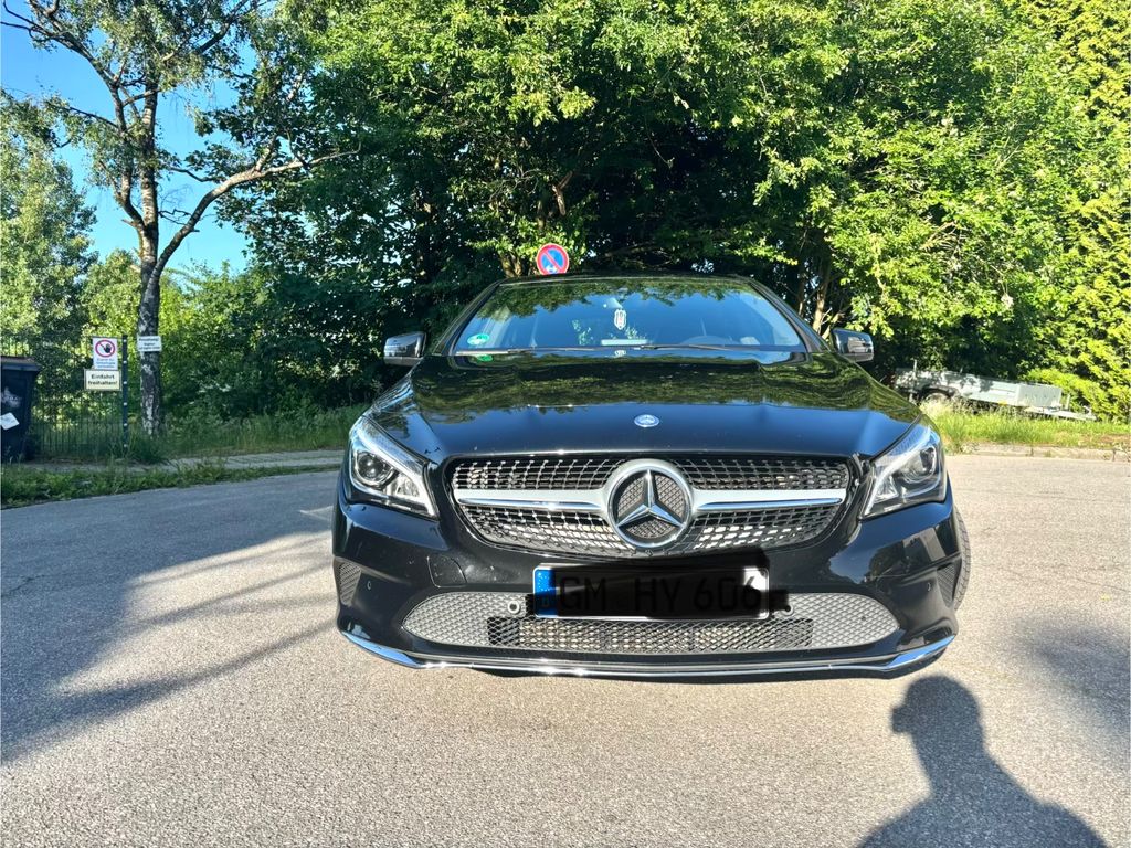 Image of Mercedes-Benz CLA 200