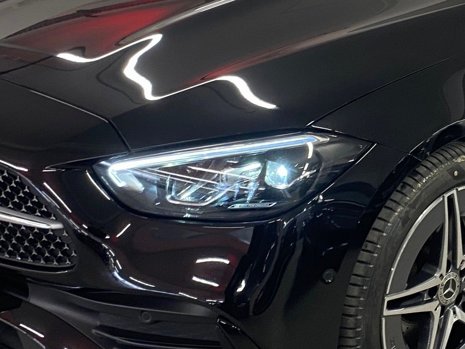 Fahrzeugabbildung Mercedes-Benz C 200 T AMG*Totwink*Kamera*LED*Ambiente*Car-Play