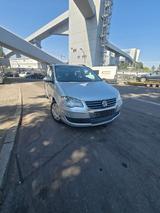 Volkswagen Touran -
