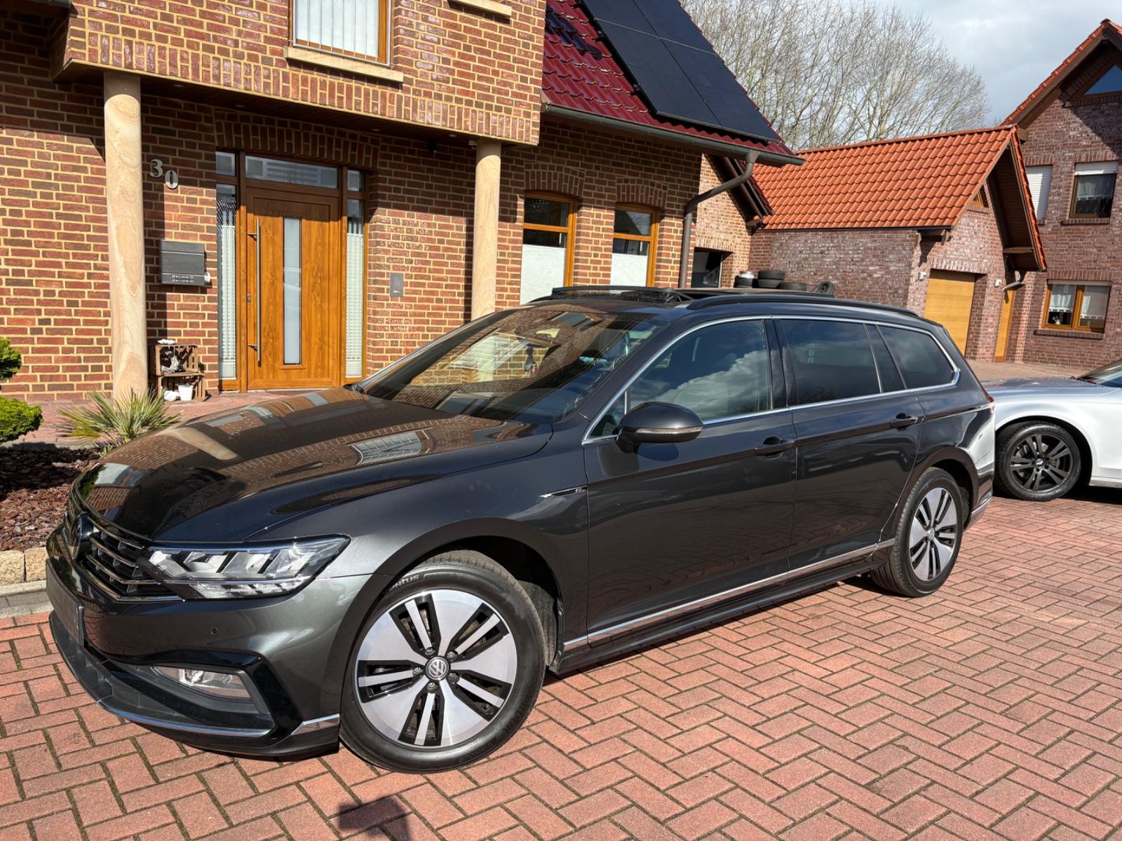 Volkswagen Passat R-Line, App, Keyless, LED, AHK, 6-Gang
