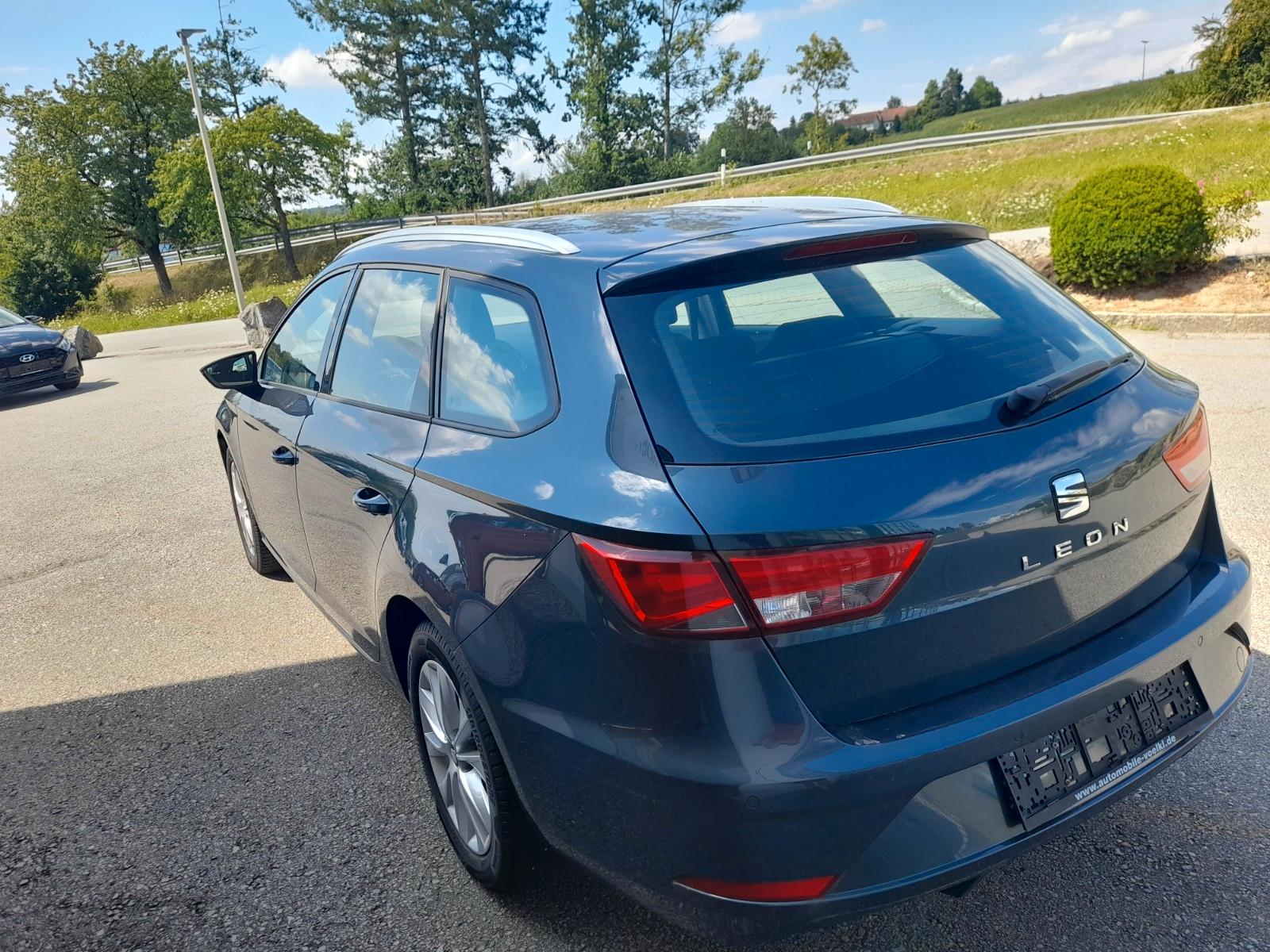 Seat Leon 1.6 TDI ST Style NAVI/SHZG/PDC/KLIMAANLAGE