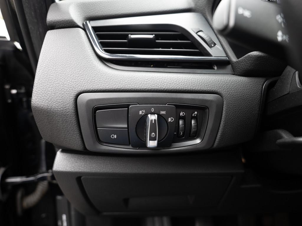 BMW 216 Gran Tourer FACEL. PANO AHK NAVI KAMERA SHZ, миниатюра 23