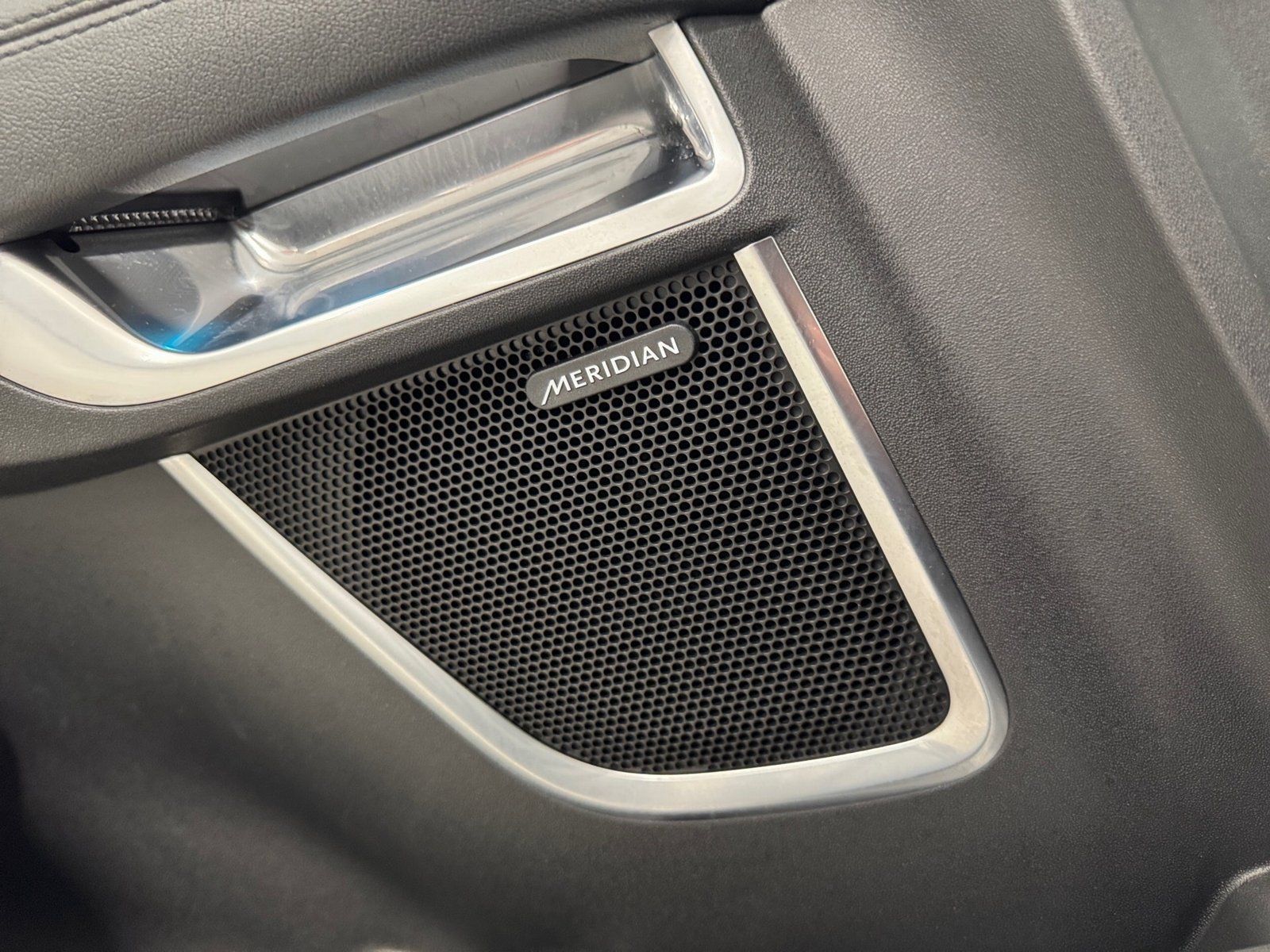 Fahrzeugabbildung Jaguar E-PACE P200 SE AWD*ACC*LED*Navi*Memory*360°*PDC