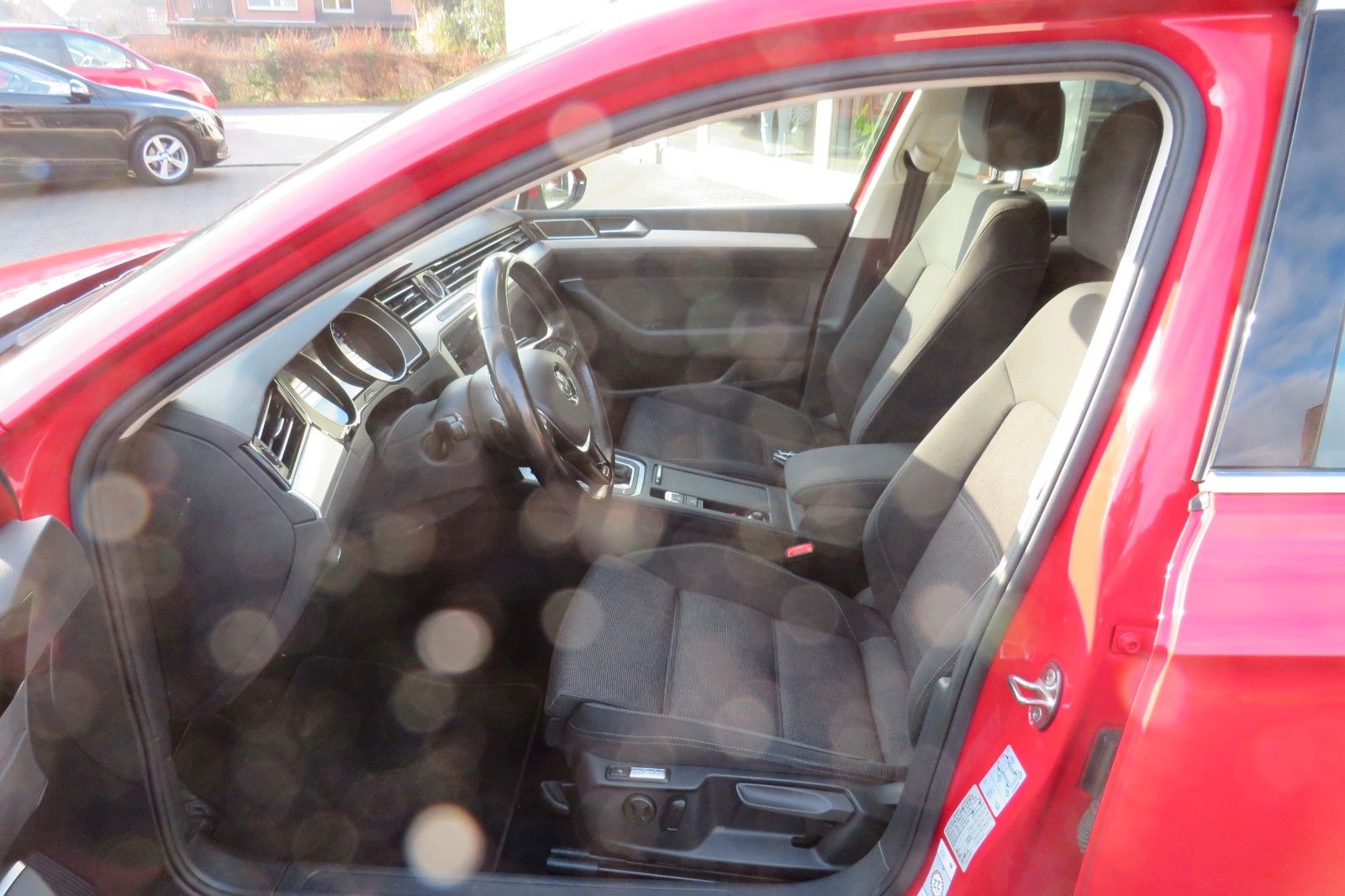 Fahrzeugabbildung Volkswagen Comfortline ACC LED KAMERA AHK NAVI APP-CONNECT