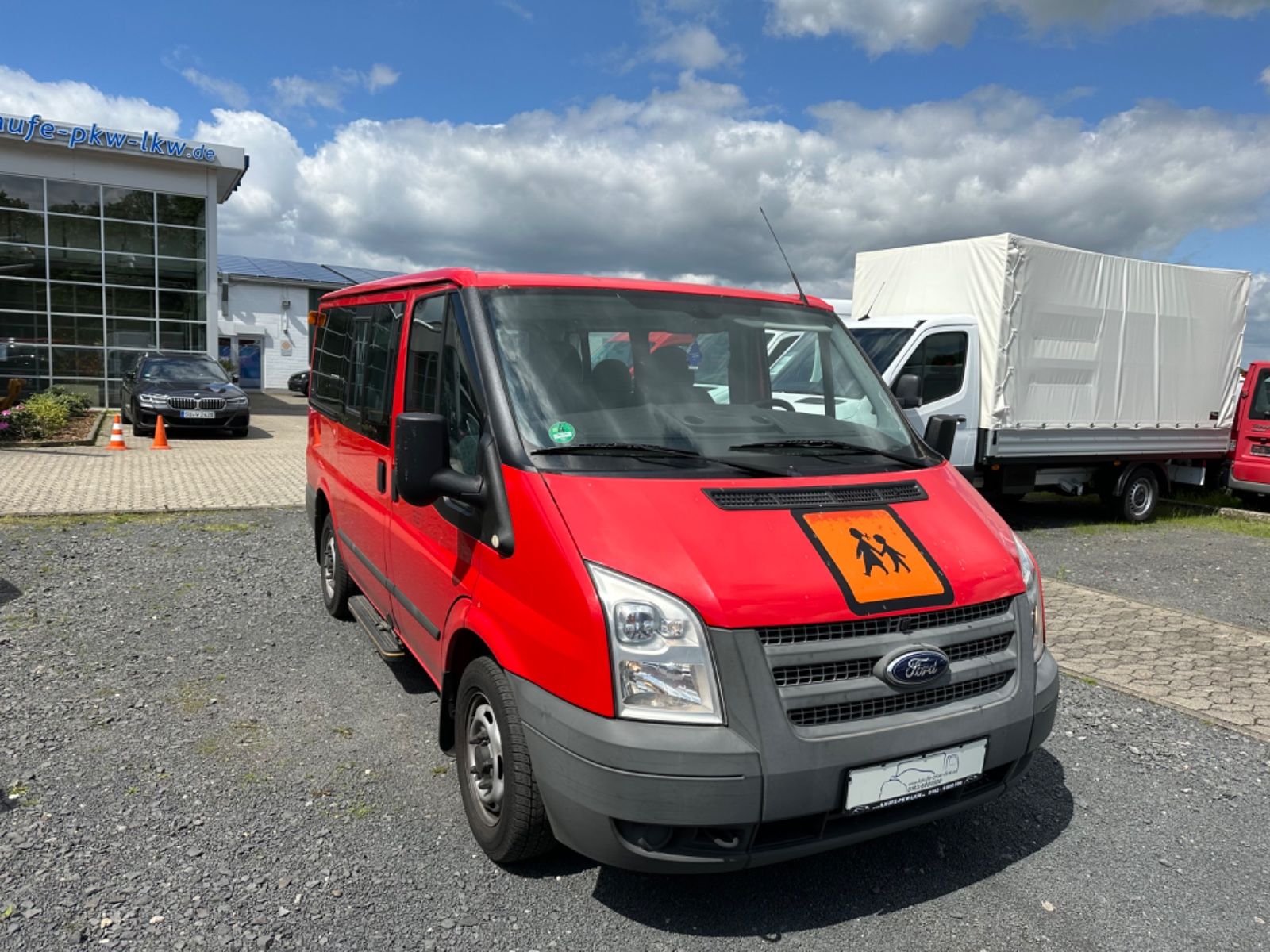 Fahrzeugabbildung Ford Transit Kombi FT 280 K*9 Sitzer*8038*