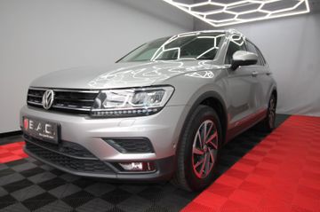Volkswagen Tiguan - 4