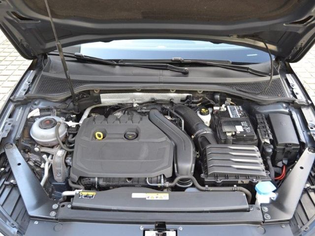 Passat Variant 1.5 TSI DSG Business LED/NAVI+VZE