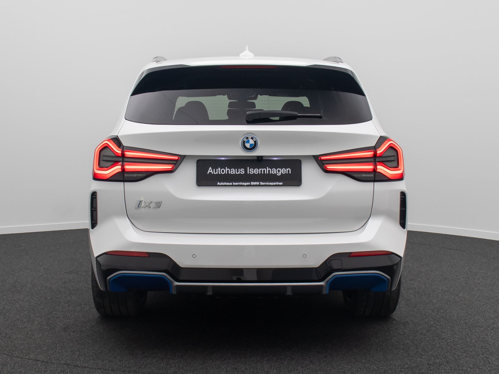 Fahrzeugabbildung BMW iX3 IMPRESSIVE 360°DAB Alarm HUD Panorama 20Zoll
