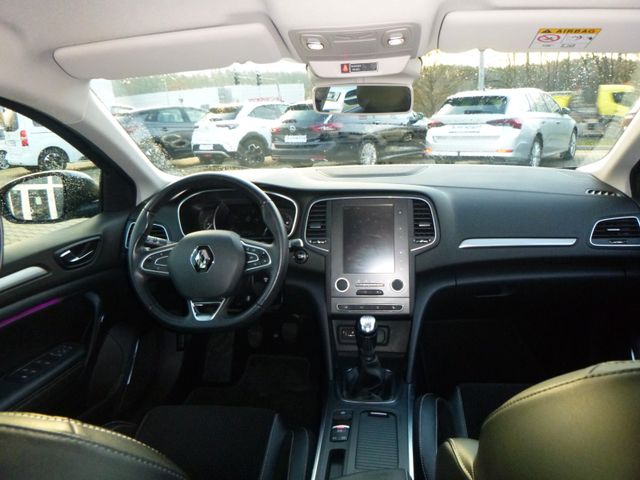 Fahrzeugabbildung Renault Megane IV Grandtour 1.2TCe Intens>NAV/PDC/T.LEDE