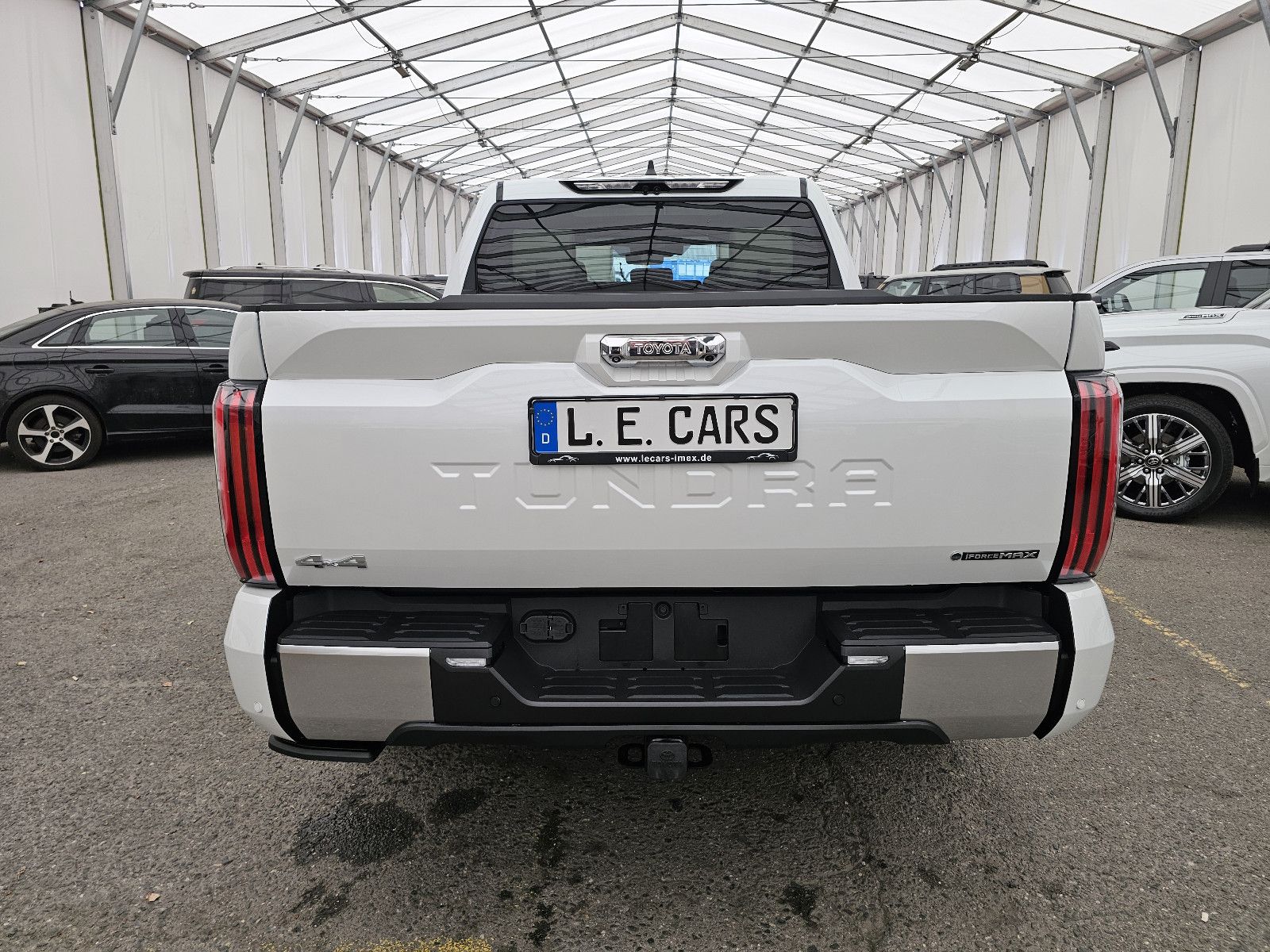 Fahrzeugabbildung Toyota Tundra Capestone T1: 74.000 EURO ! Stock !!!!!!!
