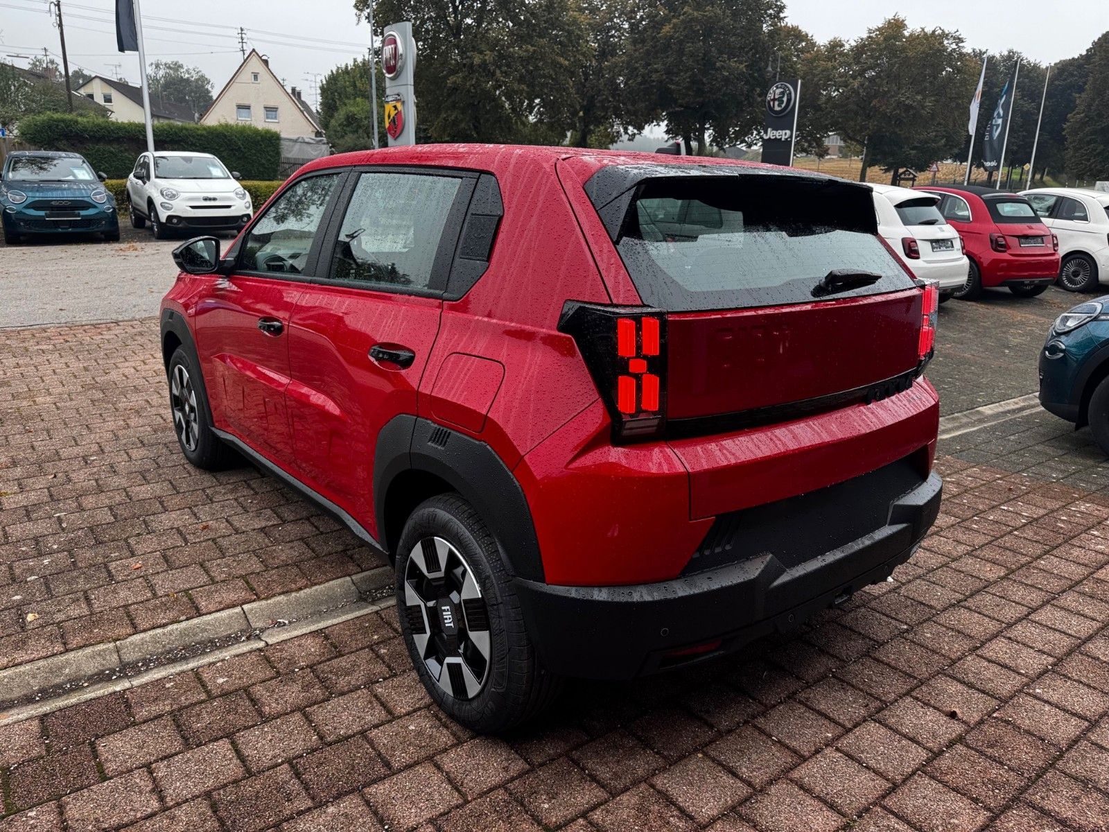 Fahrzeugabbildung Fiat Grande Panda Hybrid ICON 1.2 Navi Carplay Klima
