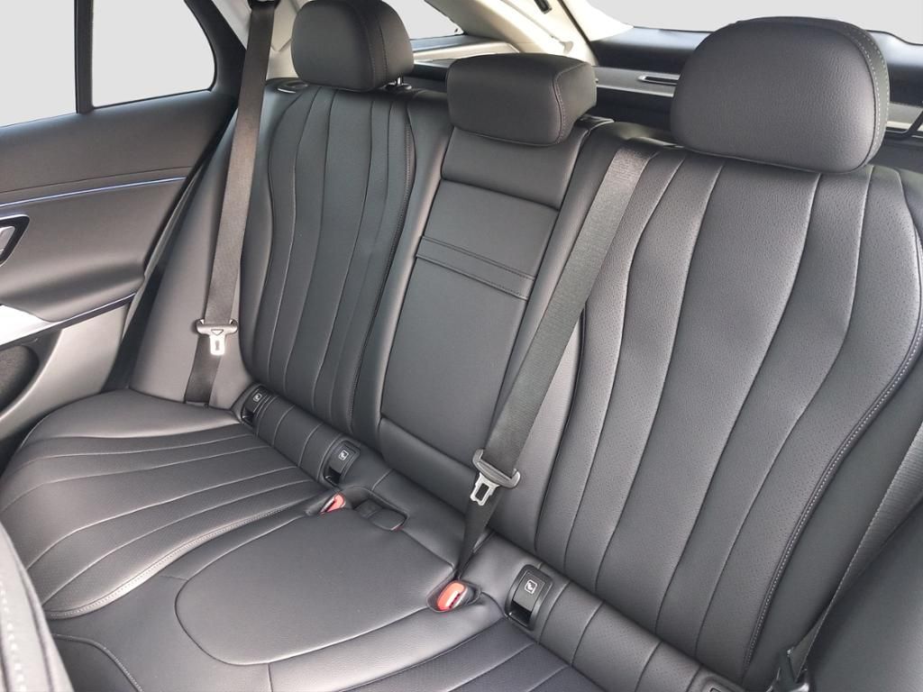 Fahrzeugabbildung Mercedes-Benz E 200 d T TAXI Standheizung*Kamera*LED*