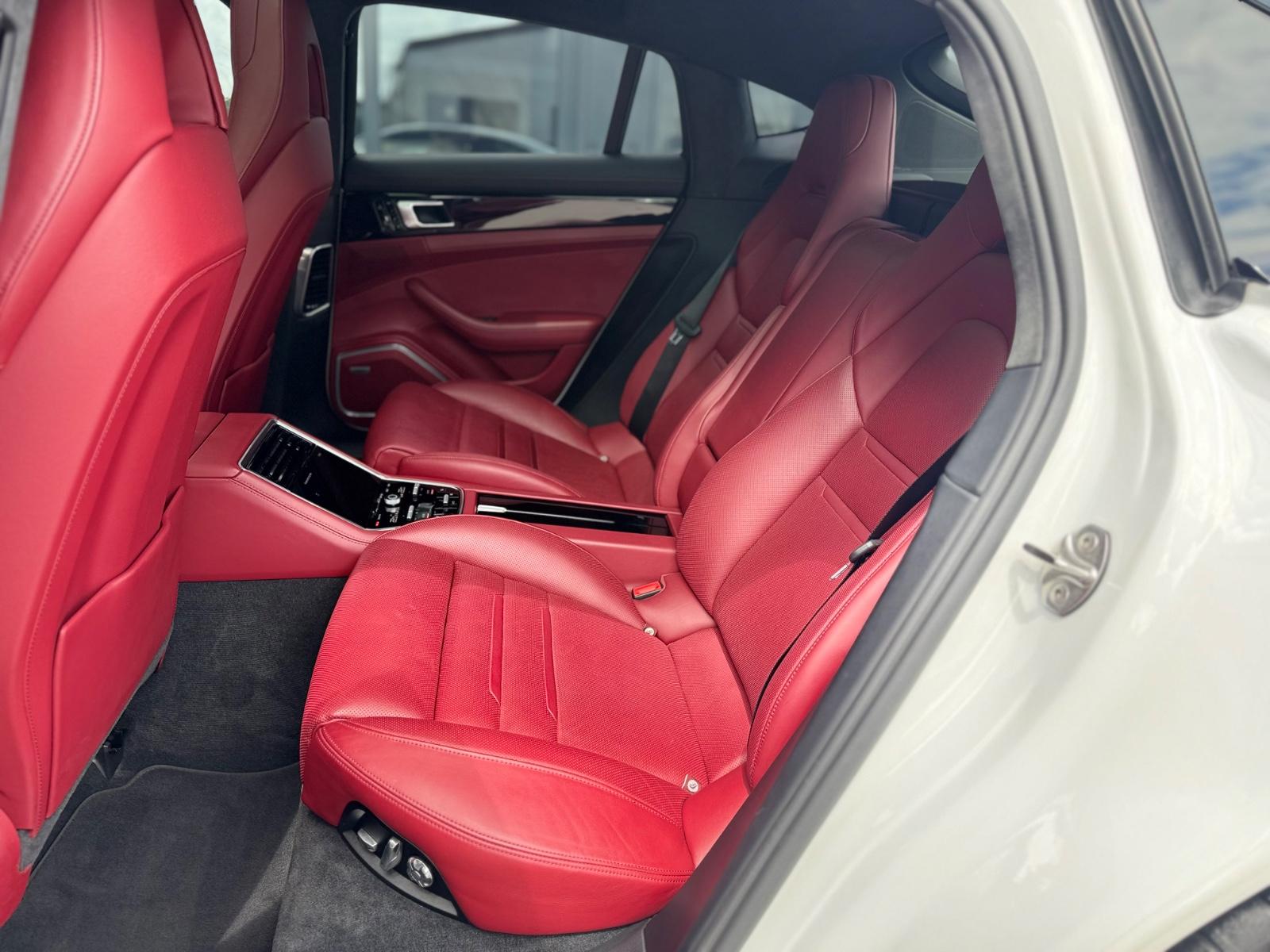 Porsche PANAMERA GTS*SPORT-DESIGN*SOFTCLOSE*SPORT-ABGAS*