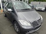Mercedes-Benz A 180, Sitzheiz., Tempomat, - gebrauchte Mercedes-Benz A 180 aus dem Jahr 2010