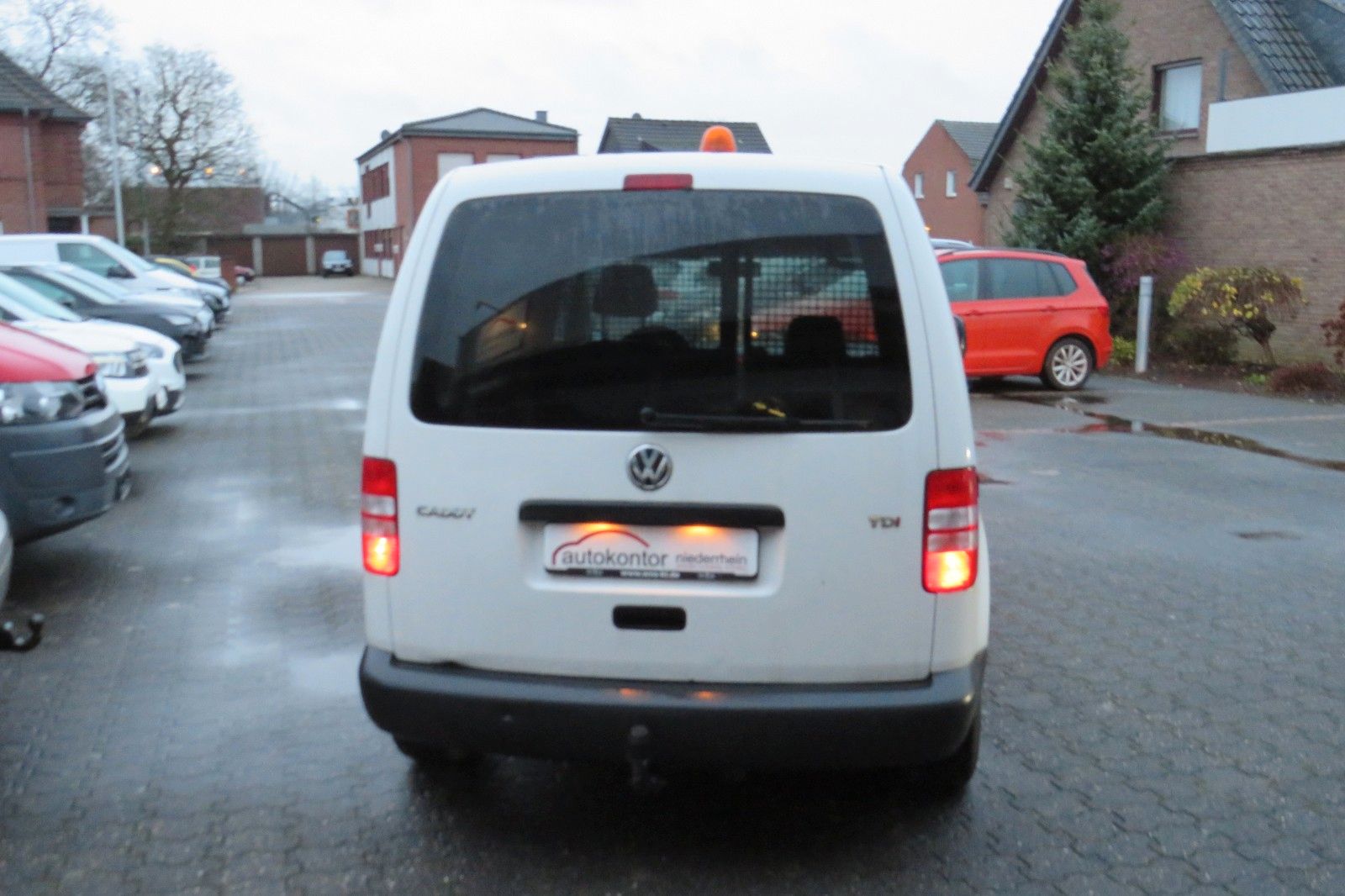 Fahrzeugabbildung Volkswagen Caddy Kasten TDI KLIMA AHK SITZH. FLEXSITZ 1.HD