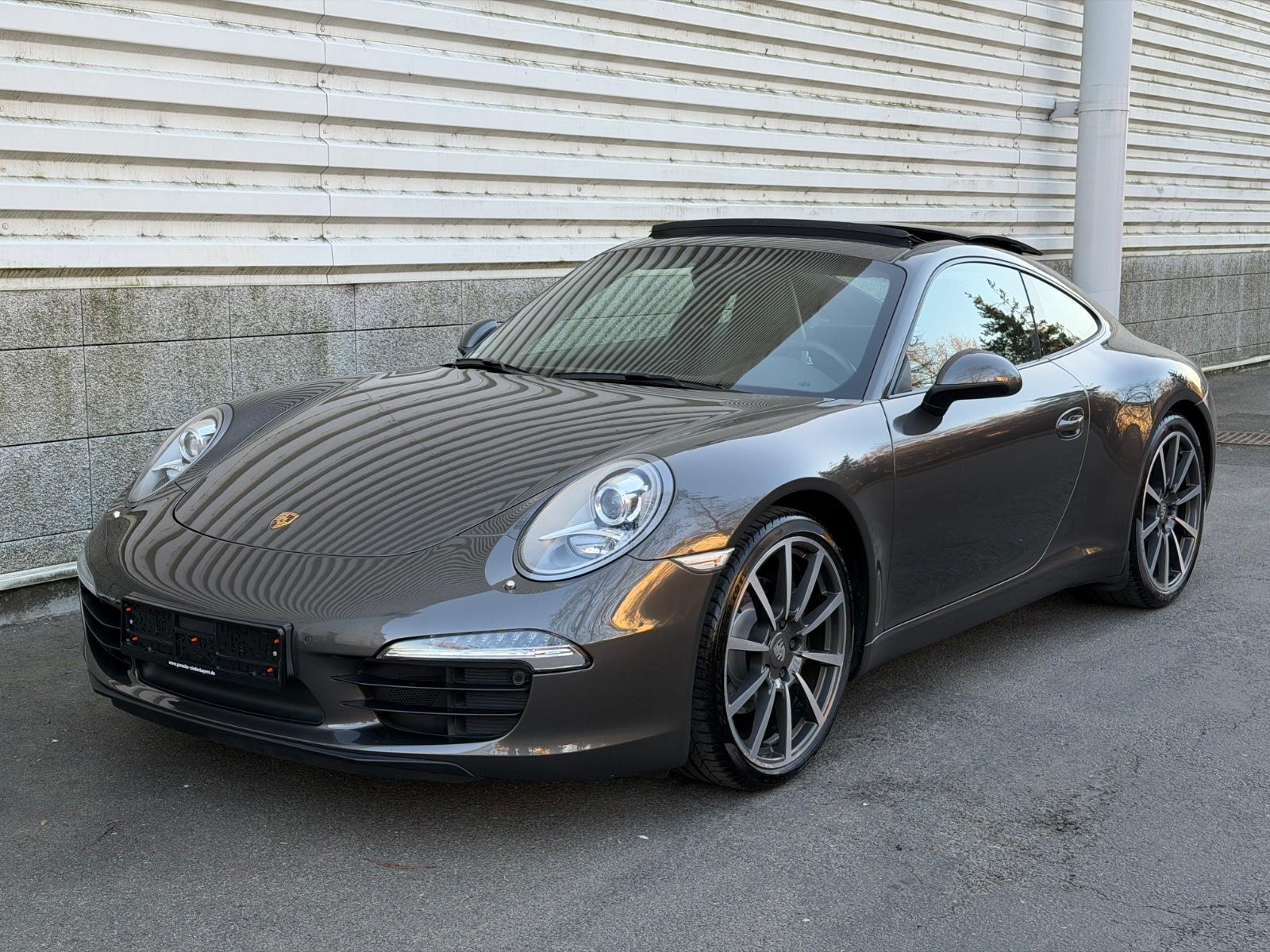 Porsche 911 Carrera Naturleder Sitzbelüftung Schiebedach