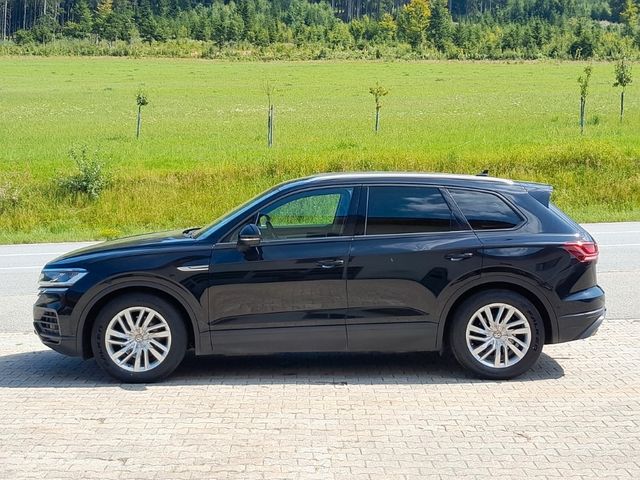 VW Touareg V6 3.0TDI, AHK, Luftfahrwerk, Kamera