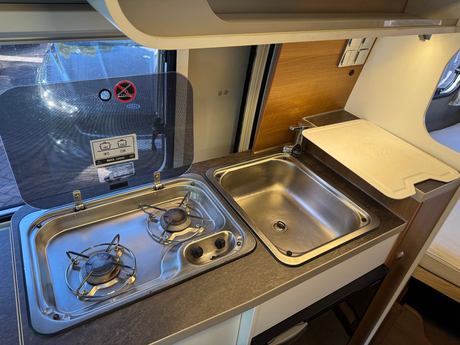 Fahrzeugabbildung VANTourer 540 FIAT DUCATO AUFSTELLDACH 5 SCHLAFPLÄTZE AHK