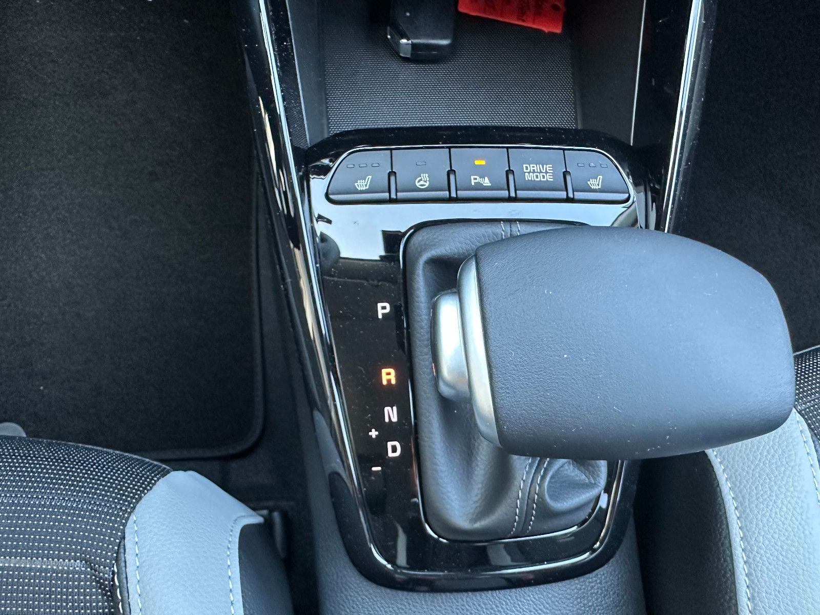 Fahrzeugabbildung Kia Stonic 1.0 T-GDI 100 48V Spirit Technologie DCT7