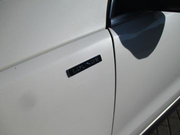 Volkswagen Tiguan - 12