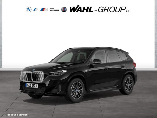 BMW iX1 eDrive20 M Sport HeadUp AHK Panorama LED SHZ