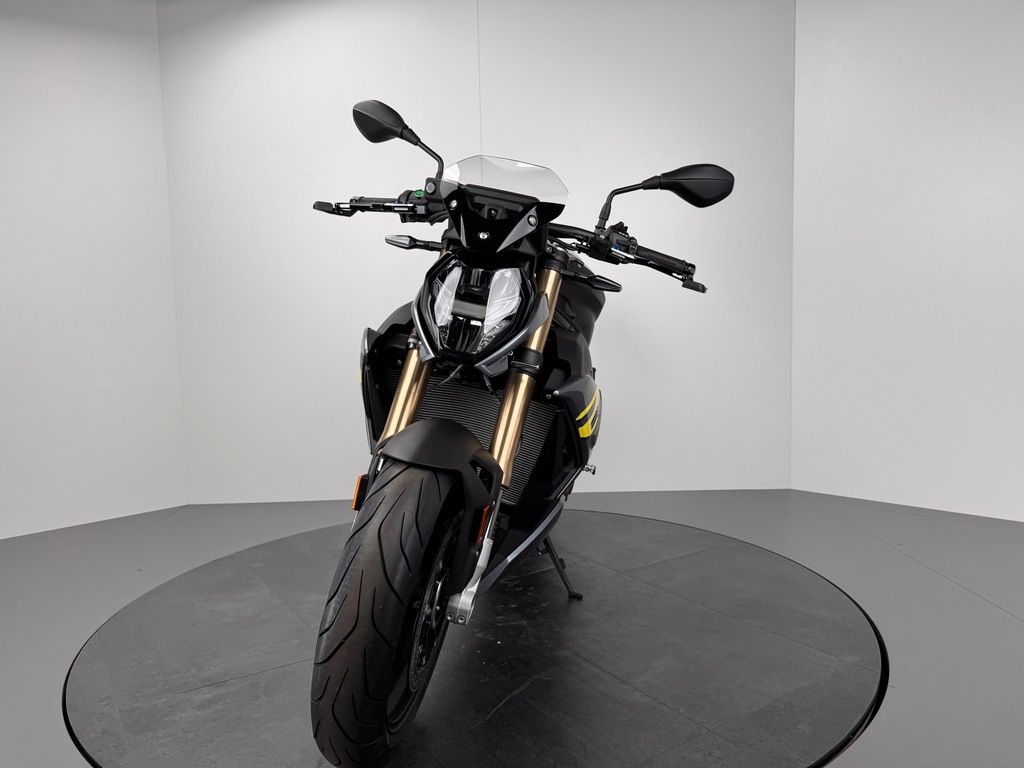 Fahrzeugabbildung BMW S 1000 R *NEUWERTIG *KAUM KILOMETER