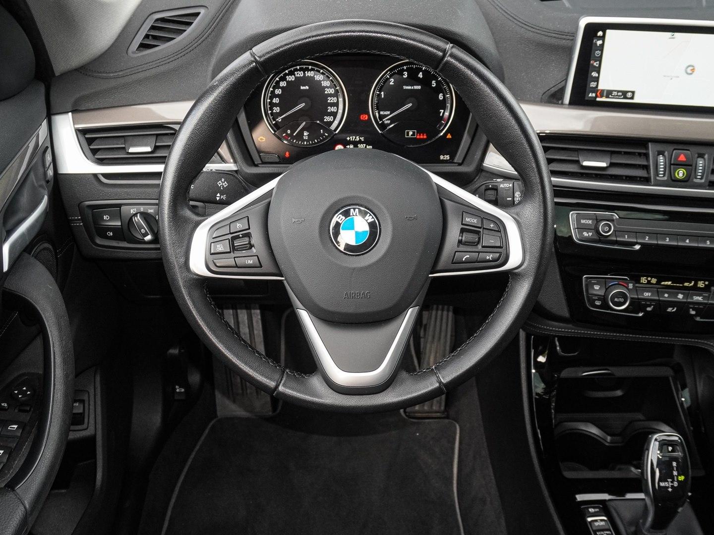 BMW X1 sDrive20i xLine PANO NAVI LED PDC V+H DAB, миниатюра 8