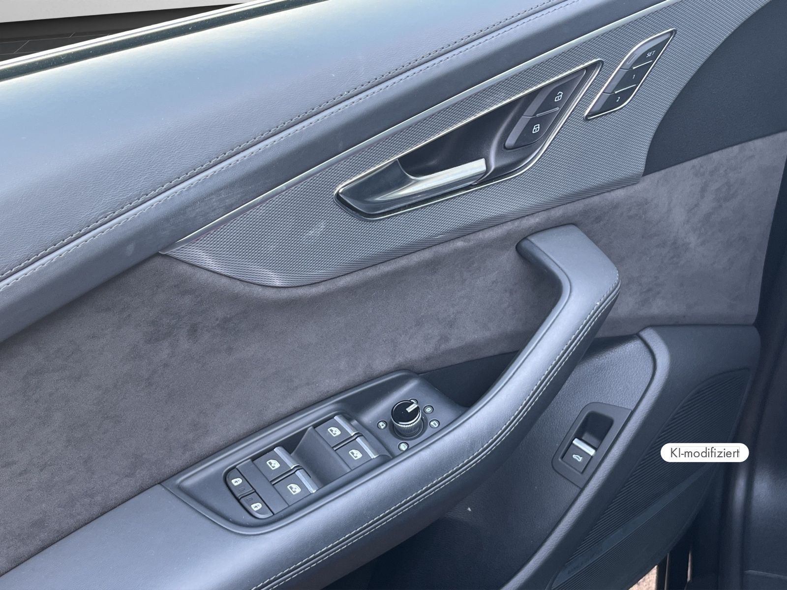 Audi RSQ8 - Bild 14