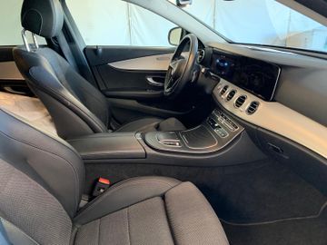 Mercedes E 220 - 3