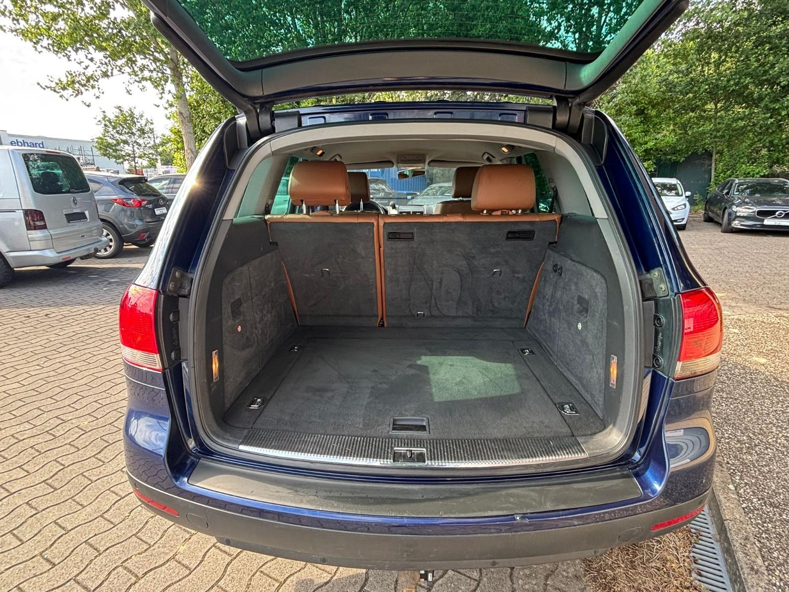 Volkswagen Touareg 2004 — photo 35