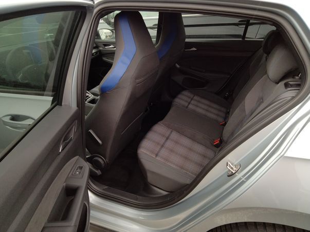 Volkswagen Golf - Bild 7