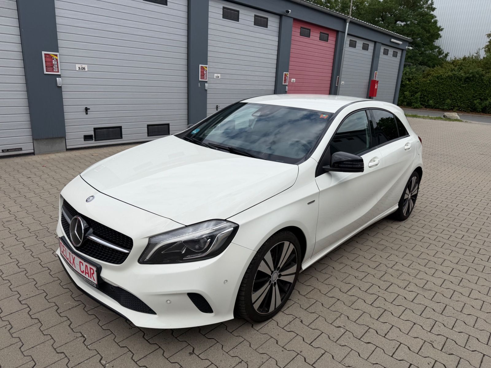 MERCEDES-BENZ A 220 CDI / d BlueEfficiency+Kamera+LED+Night P.