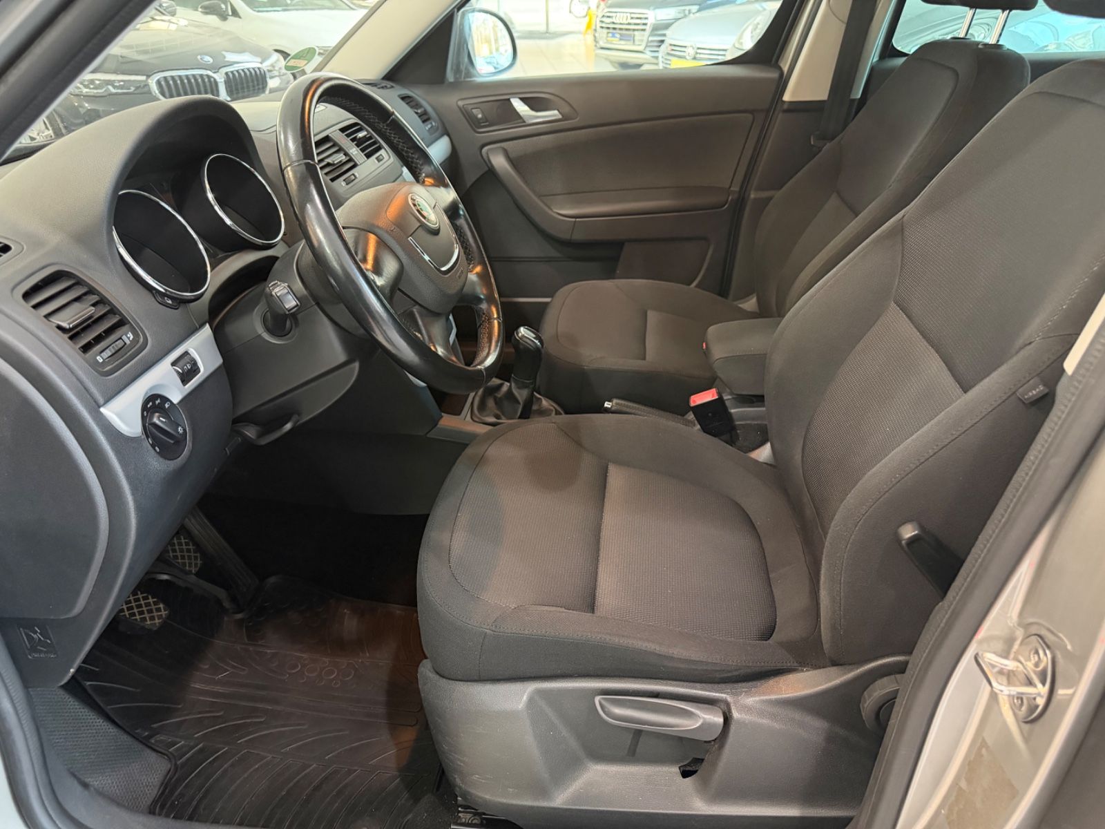 Fahrzeugabbildung SKODA Yeti Ambition Plus Edition