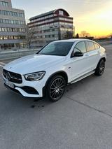 Mercedes-Benz GLC 300 e 4MATIC Coupé Autom. - - Mercedes-Benz GLC 300 mit Hybrid-Antrieb: Coupe
