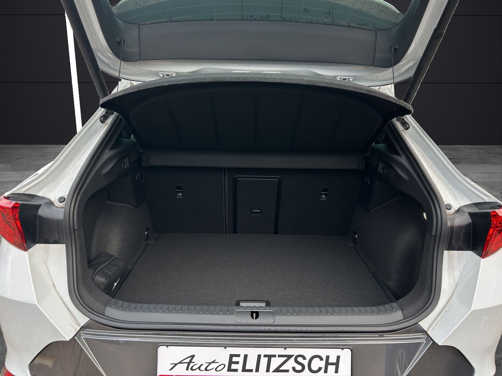 Fahrzeugabbildung CUPRA Formentor TSI DSG LED ACC SH PDC Ambiente Climat