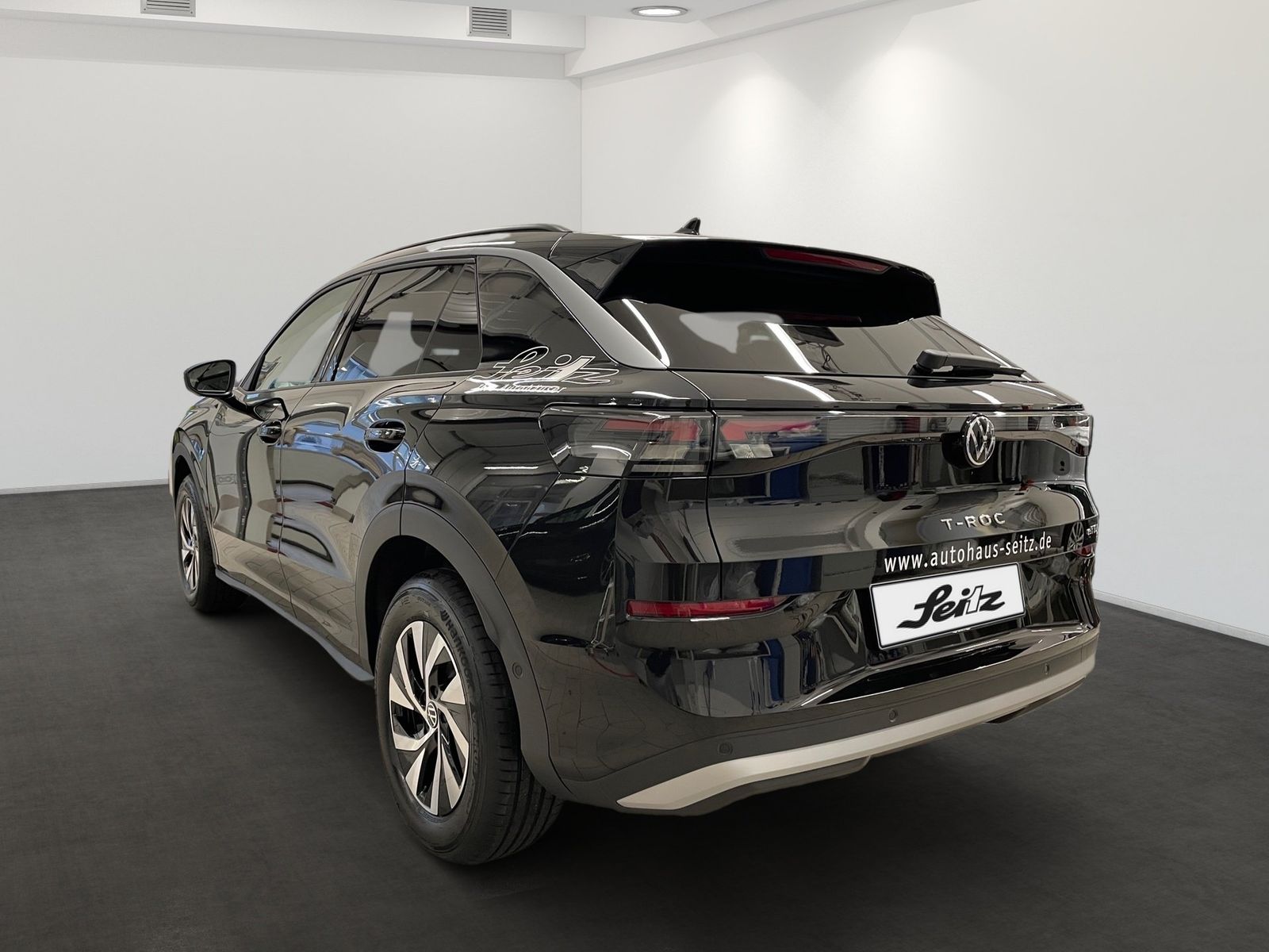Volkswagen T-Roc 1.5 eTSI Life NAVI KAMERA SITZHZG foto 5