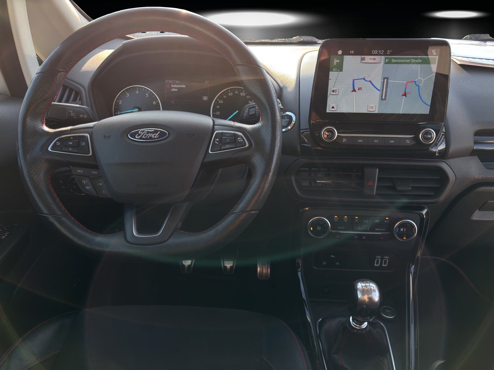 Fahrzeugabbildung Ford EcoSport 1.0 EcoBoost ST-Line RFK Navi SH SD
