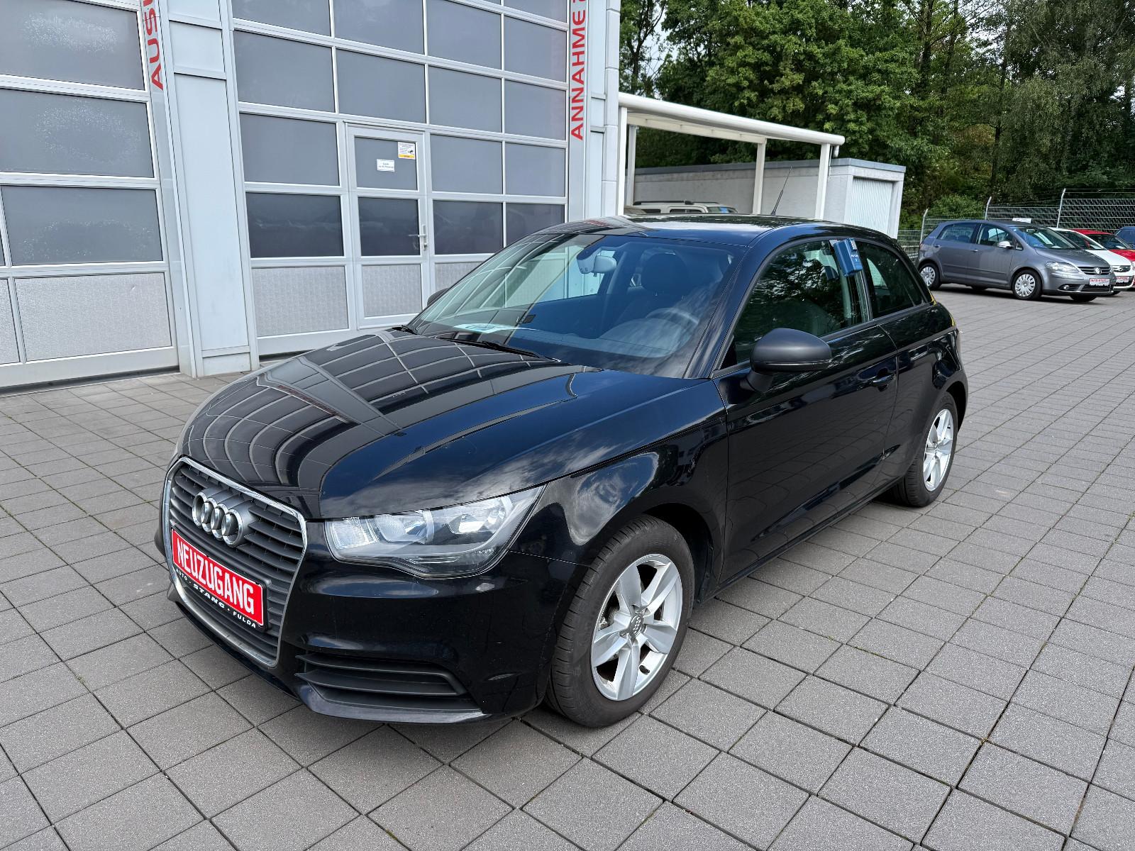 Audi A1 attraction*2.HAND+SCHECKHEFT+KLIMAAUTO+SR/WR*