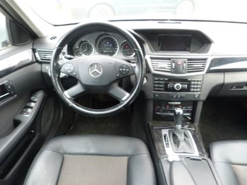 Mercedes E 200 - 7