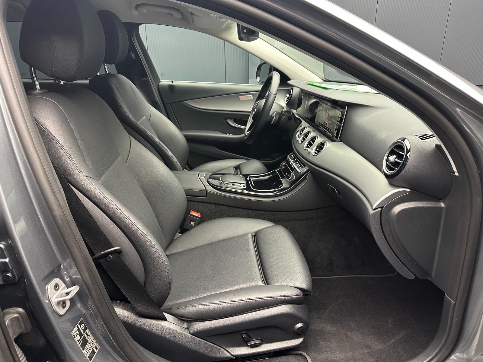 Mercedes-Benz E 220 d T 4Matic Avantgarde *LEDER*HuD*360*NAVI*