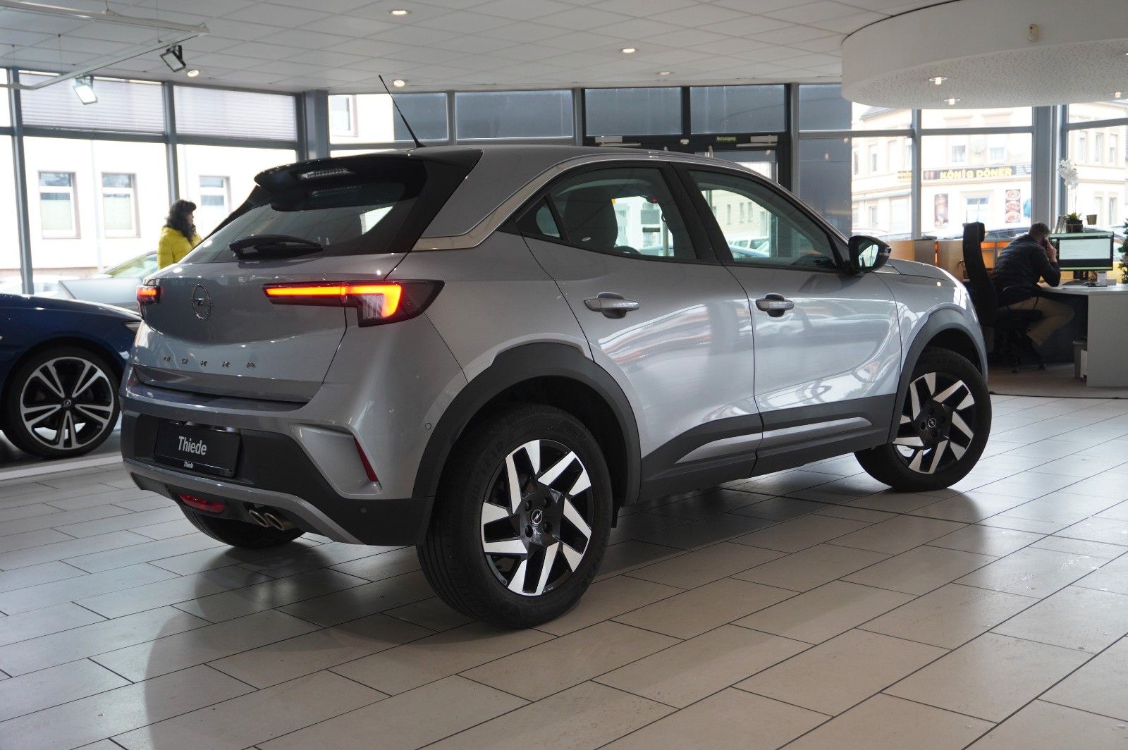 Fahrzeugabbildung Opel Mokka 1.2T ELEGANCE NAVI/LED/KAMERA/SH/SPORT/DAB