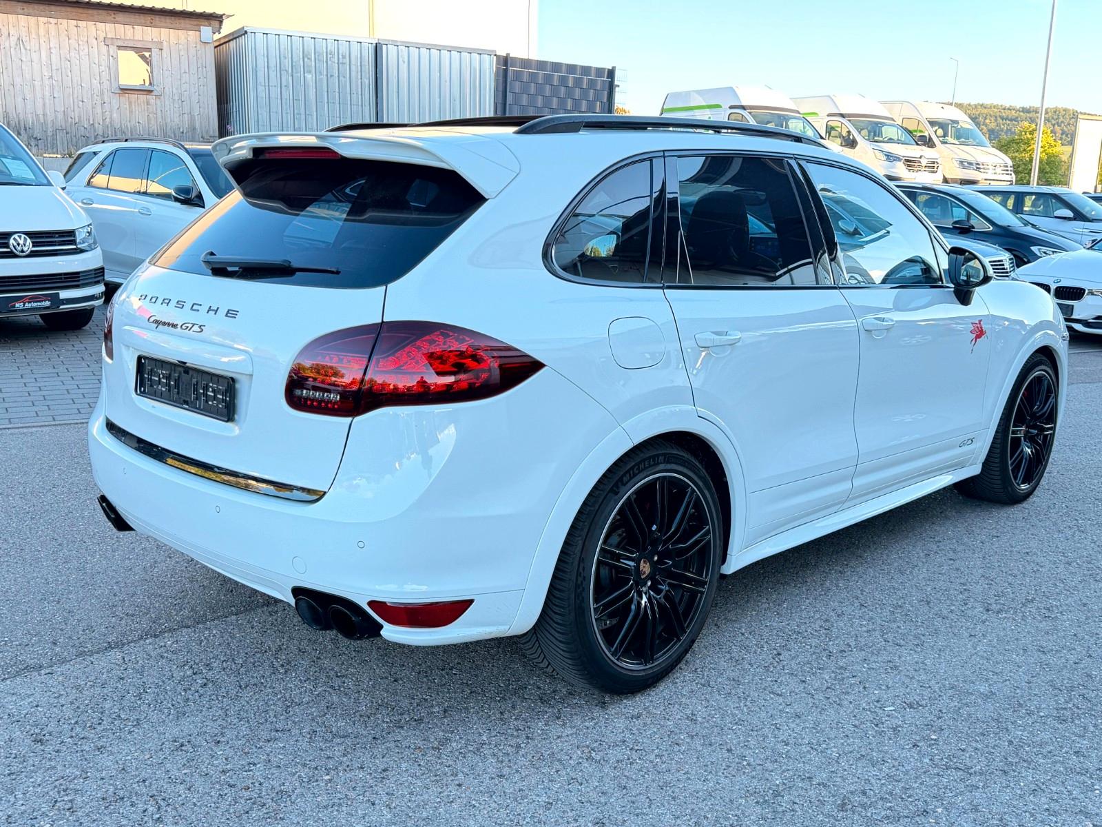 Porsche Cayenne GTS **APPROVED 9/2027** Pano_Luft_StandH