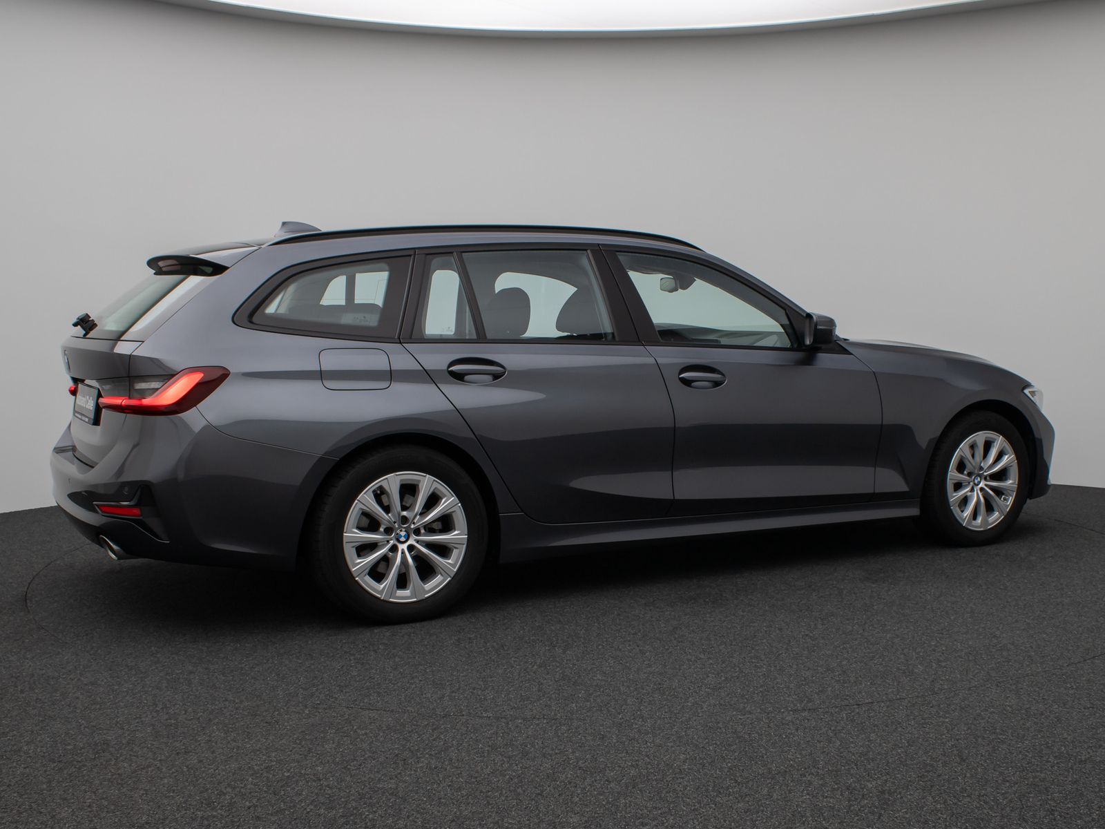 Fahrzeugabbildung BMW 320i Panorama DAB CockPitPr DrivAssist PDC Alarm