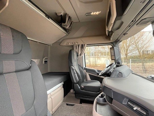Fahrzeugabbildung DAF FT XG 480