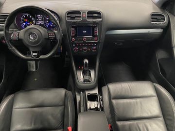 Volkswagen Golf - 10