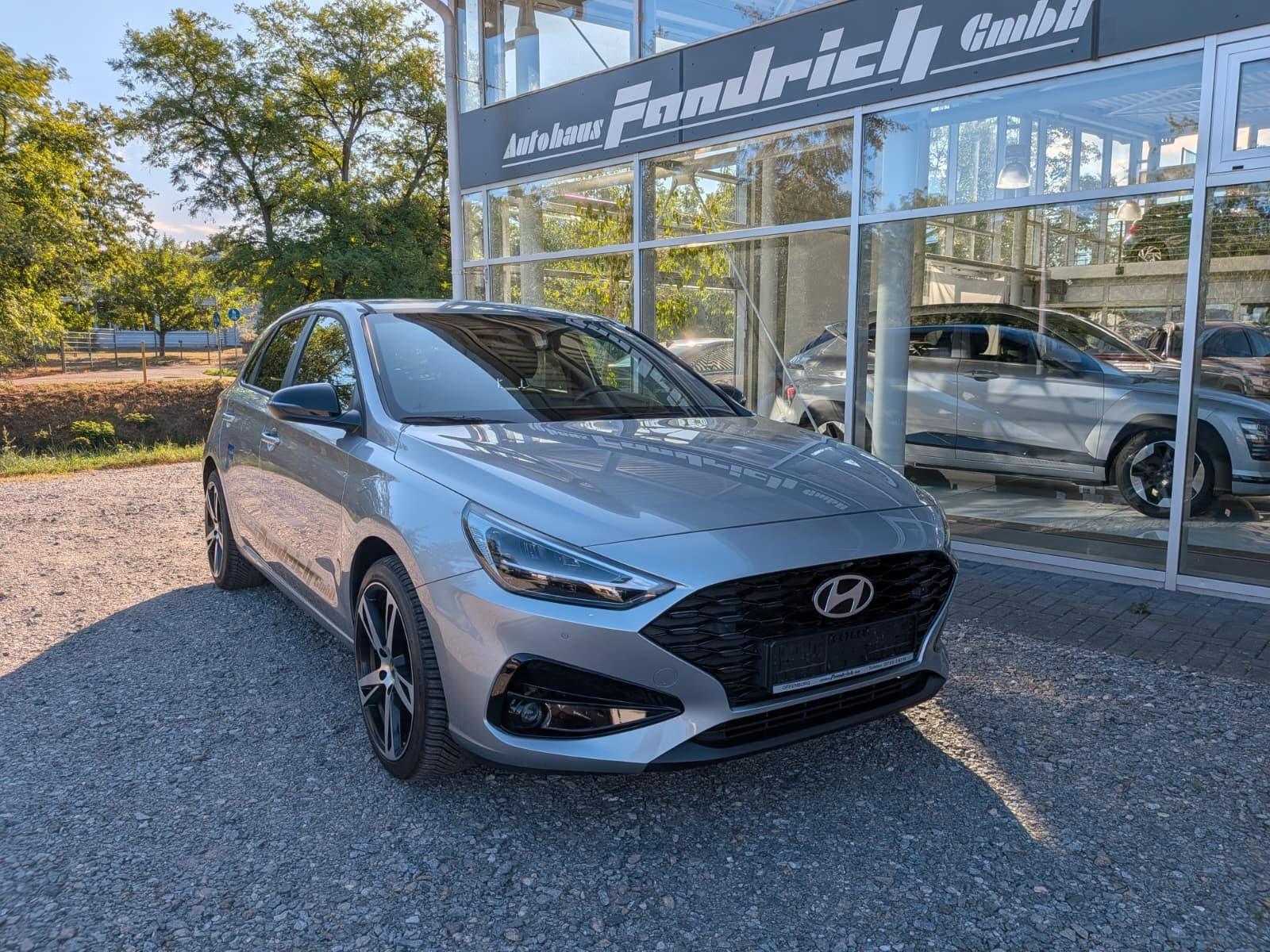 Hyundai i30 FL 5-Türer (MY25) 1.0 T-GDI (100 PS) 6-MT 2W
