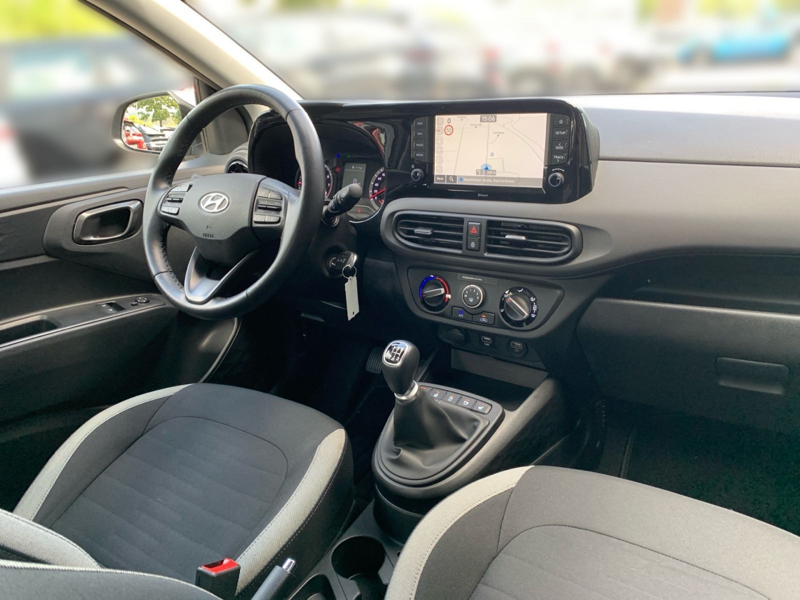 Fahrzeugabbildung Hyundai i10 1.0 Trend Navi Kamera 1 Hand
