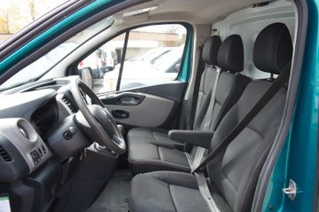 Renault Trafic - 12